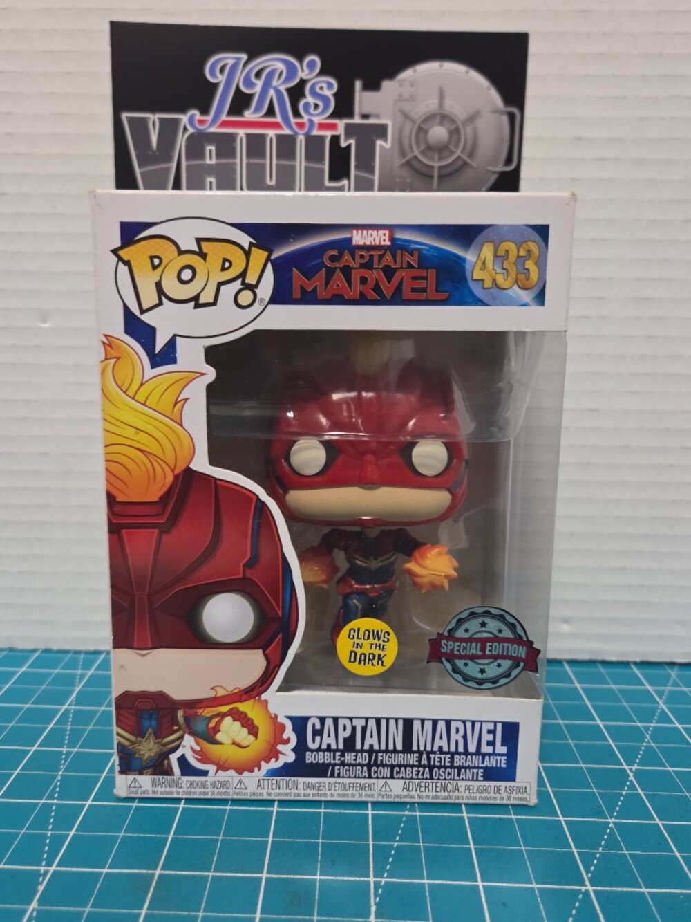 Funko POP Marvel MCU Captain Marvel GITD Special 433 Vinyl Figure